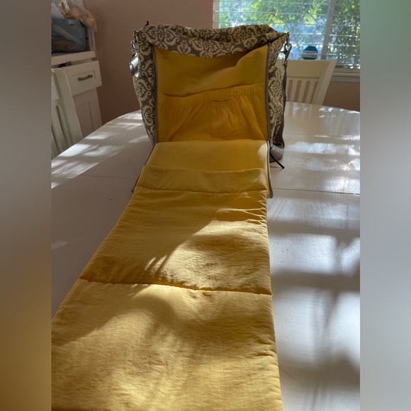 PETUNIA PICKLE BOTTOMS DIAPER BAG 👶 🍼 - Picture 3 of 7